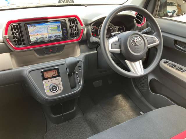車内も綺麗です。キーパープロショップの弊社はキーパー技研技術1級保持者が多数在籍！洗車のプロがご納車前に洗車を行います。