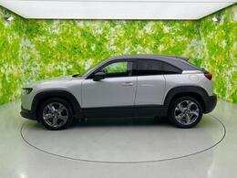 WECARSの在庫ページをご覧いただき誠にありがとうございます！WECARSは「お客様第一」をモットーにお客様のカーライフを全力でサポートいたします！