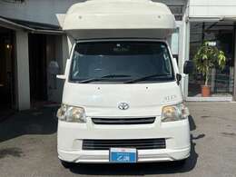 安心してお乗り頂けるよう納車整備(12か月点検相当)を行ってからお渡しいたします。［ブレーキ分解整備・エンジンルームスチーム洗浄・足回り異音検査など…］※車両により検査項目は変更する場合がございます