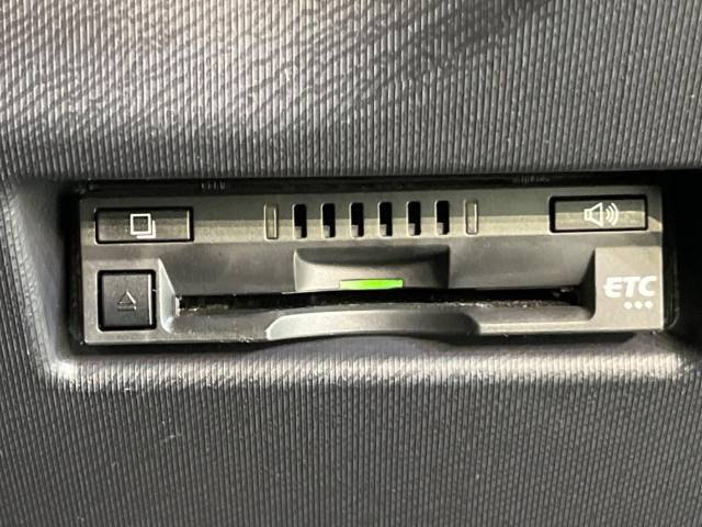 【ETC】高速道路の料金所をストレスなく通過！話題のスポットやサービスエリアに多い「スマートIC」利用時は必須のアイテムです。当店でセットアップを実施、ご納車当日からすぐにご利用いただけます！