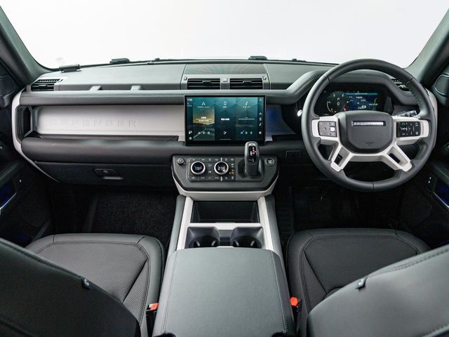 認定中古車　純正20インチAW　エアサスペンション　スライディングパノラミックルーフ　MERIDIAN　メモリ付きパワーシート　アップルカープレイ　アンドロイドオート　アンビエントライト