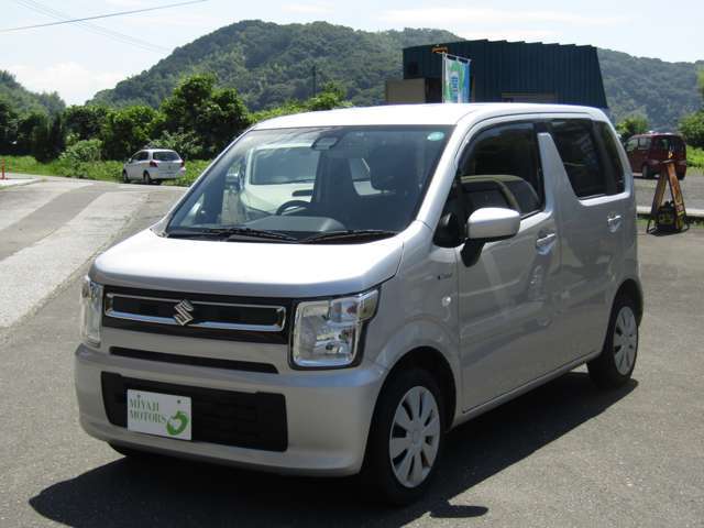 土・日も営業 ！突然のトラブルや故障にも素早く対応いたします！「車の調子がおかしいな」と思ったら、当店へお越しください。皆様のご期待に添えられるよう、精一杯努力させていただきます。