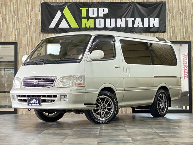 ☆ハイエースワゴン入庫しました☆リビングサルーンEX☆2400cc☆8人乗り☆トリプルムーンルーフ☆回転対面セカンドシート☆