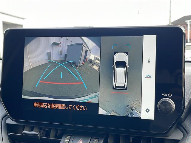 【　全方位カメラ　】上から見下ろしたように駐車が可能です。安心して縦列駐車も可能です♪