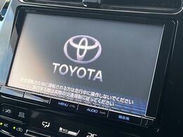 【純正ナビ】人気の純正ナビを装備。オーディオ機能も充実しており、Bluetooth接続すればお持ちのスマホやMP3プレイヤーの音楽を再生可能！毎日の運転がさらに楽しくなります！！