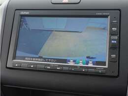 ◆バックカメラ◆リバースにするだけで映ります、後方の安全確認や、狭い駐車場での車庫入れ、雨の日や夜間など視界の悪い時に便利です！安全にバックする為には欠かせない装備です。