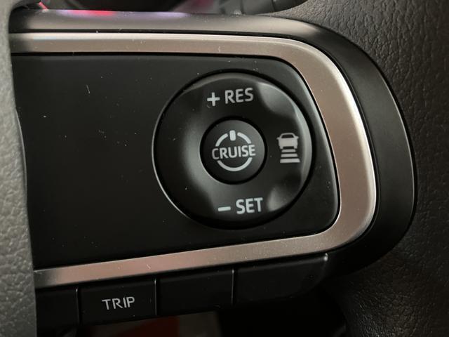 走行スピードと前方車との車間距離を設定すると前方のクルマに合わせて自動で追従・減速が行われます☆　高速道路での長距離ドライブが非常に楽になります☆