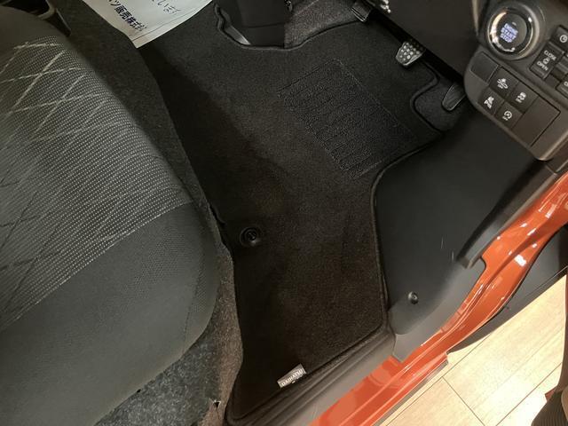【カーペットマット】嬉しい純正カーペットマットつき！純正なのでフィット感が違いますよ☆清掃済みです♪