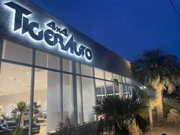 ヤシの木が目印の店舗でお待ちしております☆