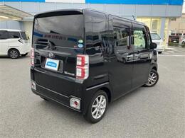 全国に店舗を展開しているのでどこでもお取り寄せが可能です！この車が気になるけど遠方だから・・・と諦める必要はありません！※別途陸送費が必要です。