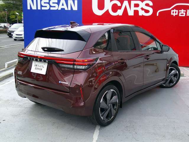 点検整備時に、メーカー新車保証〔新車登録日より、3年or6万キロの一般保証と5年or10万キロの特別保証〕を継承いたします。 ★くわしくは当店スタッフまで。