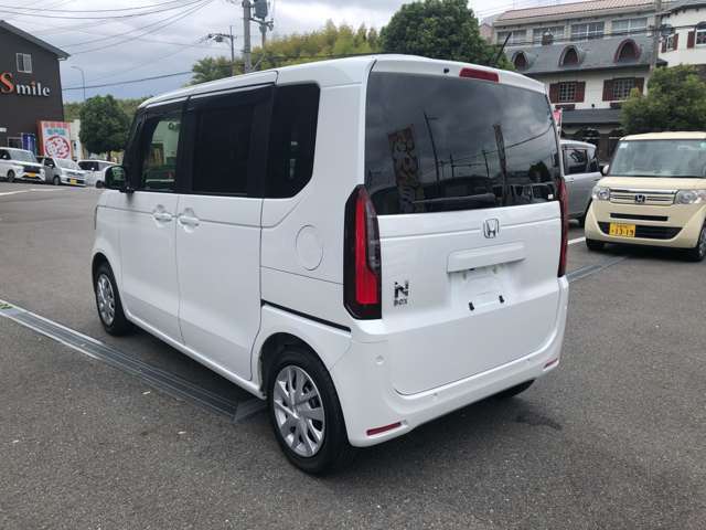 お車は一生の内にそう何度も買いなおされるものではありません。なので後悔の無いお車選びとカーライフ私たちケイスマイルにサポートさせて下さい！