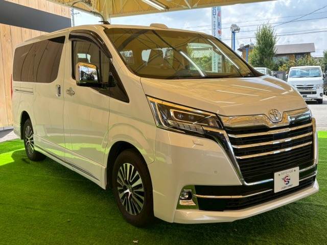当店お薦めのボディガラスコーティング【FLAQS】はいかがでしょうか？中古車の輝きを取り戻す、ボディーガラスコーティングです！