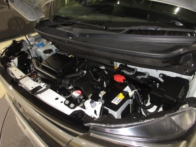 ●ご納車の前に法定12ケ月点検を実施いたします。費用は当社の負担です。安心してお乗りいただけるようにしっかり点検整備をしてからご納車いたします。