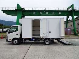 イモビライザー付キー…盗難防止装置　カラーバックカメラ・モニタ　DPR…排出ガス浄化装置(アドブルー不要)