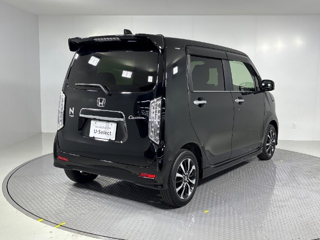 納車前には、当社メカニックによる『プロの視点』で、安全かつ安心して気持ちよくお乗りいただける整備を行います。尚、お車によっては別途追加部品をご相談させて頂く事もございます。詳しくはスタッフまで。