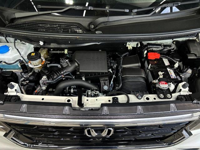 親切・丁寧な専門メカニックスタッフが応対！・車検・点検整備・事故等の修理などアフターサービスも安心。お車のカスタマイズもネクステージのサービススタッフまでご相談ください！