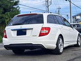 レーダーセーフティパッケージ　ブラックレザーシート　ディストロニックプラス　純正ナビ　フルセグ　バックカメラ　Bluetoothオーディオ　ブラインドスポットアシスト　AMG17インチアルミホイール