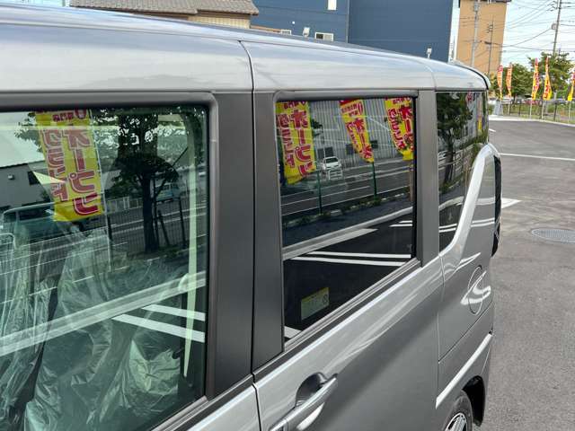自動車の販売はもちろん、各種自動車保険の取り扱いをいたしております。当社で自動車保険に加入頂ければ、レッカーサービス、面倒な事故対応や修理等も窓口一つでサポートいたします。