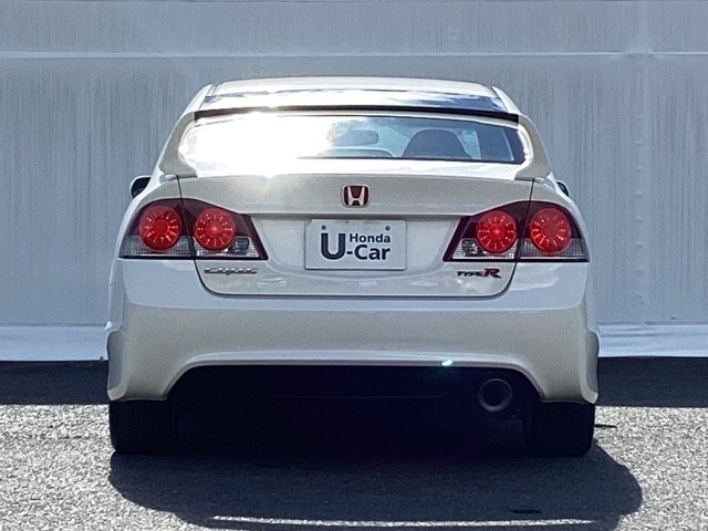 現車を確認できる方へ販売いたします。当社サービススタッフにてHONDA純正部品を使い点検整備を実施し、その後、ご納車させていただきますのでご安心してご利用いただけます。
