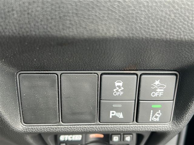 【運転席操作部】快適なドライブを楽しむための機能が装備されています！運転席から触れるので、使いやすいです！除菌プランいれていただくと、さらに清潔で安心していただけます！