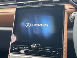 【9.8インチ　ディスプレイオーディオ】大画面のディスプレイはAppleCarPlayやAndroidAutoが利用可能。大きな画面でスマホナビアプリ等が利用いただけます♪