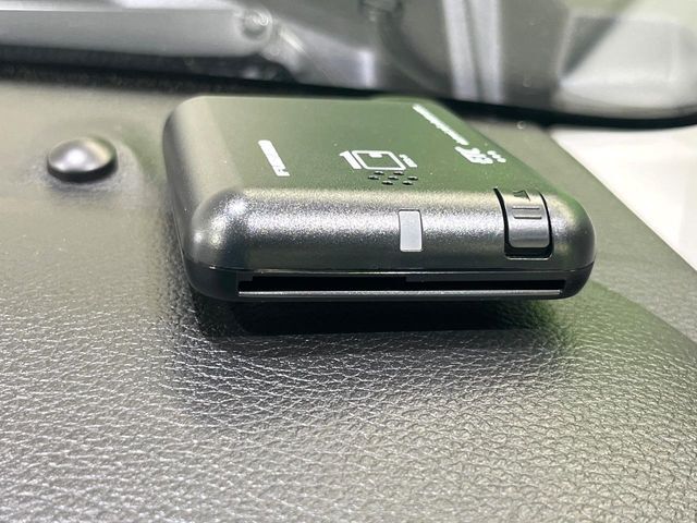 【ETC】高速道路の料金所をストレスなく通過！話題のスポットやサービスエリアに多い「スマートIC」利用時は必須のアイテムです。当店でセットアップを実施、ご納車当日からすぐにご利用いただけます！