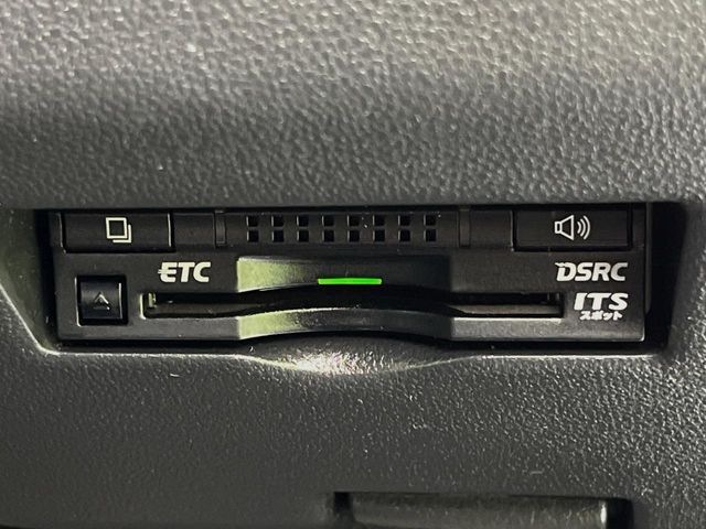 【ETC】高速道路の料金所をストレスなく通過！話題のスポットやサービスエリアに多い「スマートIC」利用時は必須のアイテムです。当店でセットアップを実施、ご納車当日からすぐにご利用いただけます！