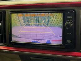 【バックカメラ】駐車時に後方がリアルタイム映像で確認できます。大型商業施設や立体駐車場での駐車時や、夜間のバック時に大活躍！運転スキルに関わらず、今や必須となった装備のひとつです！