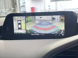 【360°ビューモニター】専用のカメラにより、上から見下ろしたような視点で360度クルマの周囲を確認することができます☆死角部分も確認しやすく、狭い場所での切り返しや駐車もスムーズに行えます。