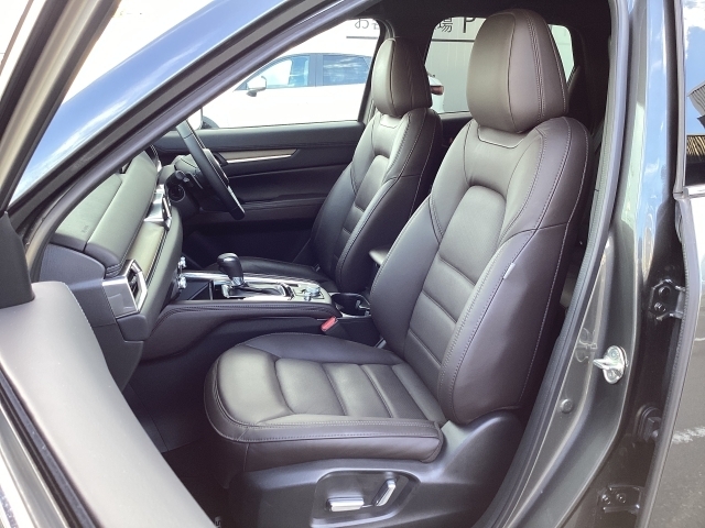 キメが細かく弾力性に富んだ振動吸収ウレタンの採用により、体を包み込んでくれるような心地よいフィット感を実現！