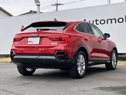 18AW　LEDヘッドライト　バーチャルコックピット　サラウンドビューカメラ　アダプティブクルコン　サイド＆レーンアシスト　シートヒーター　電動シート　電動テールゲート