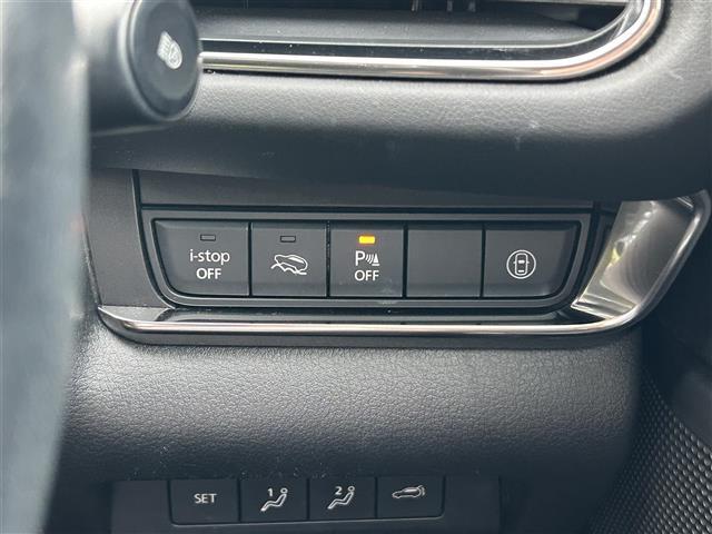 【アイ・ストップ（i-stop）】信号待ちや渋滞などで車両を停止させたとき、自動でエンジンを停止・再始動させて、燃費向上・排気ガスの低減・アイドリング騒音低下に貢献します！