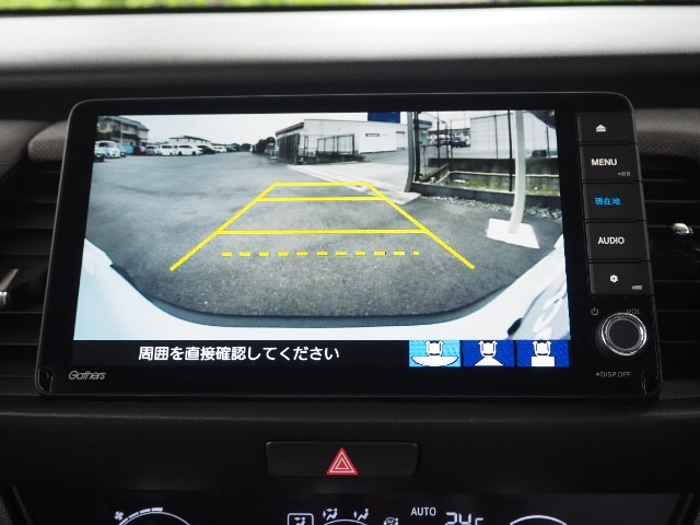 バックも安心　リアカメラ