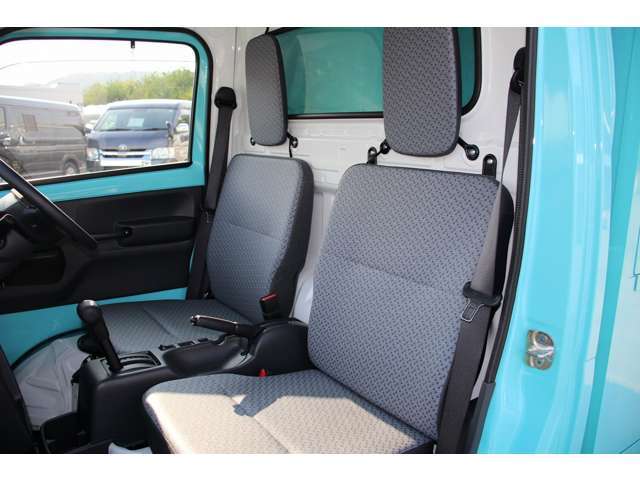 移動販売車　キッチンカー　ケータリングカーをお探しの客様は、フジカーズジャパン神戸西宮へ是非お越し下さい！