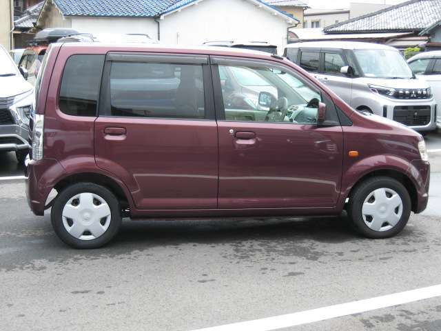 車高155mm。立体駐車場に入れることができる高さです。