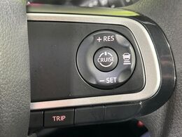 【アダプティブクルーズコントロール】高速道路での長距離走行が楽に！！自動で速度を保つクルーズコントロールが、衝突軽減システムと連携し、前方の車両を感知して車間を保つように速度調節してくれます！！