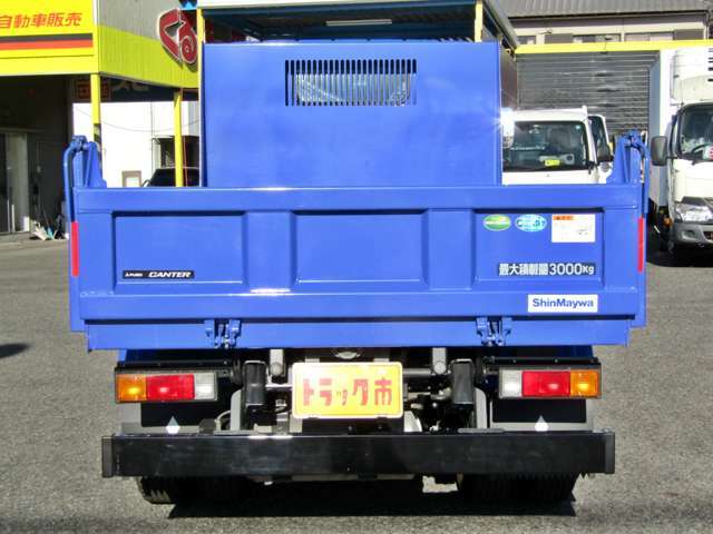 衝突軽減ブレーキやイージーアクセスキーなど充実した装備もPOINTです！