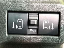 【両側パワースライドドア】スマートキーや運転席のスイッチで後席両側スライドドアの開閉が可能♪電動だから力を入れてドアを開ける必要が無く、小さなお子様でも簡単に開け閉めでき快適です♪