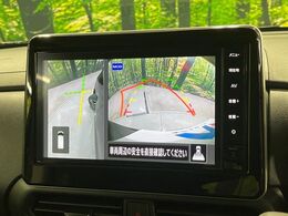 【エマージェンシーブレーキ】走行中に前方の車両等を認識し、衝突しそうな時は警報とブレーキで衝突回避と被害軽減をアシスト。より安全にドライブをお楽しみいただけます。