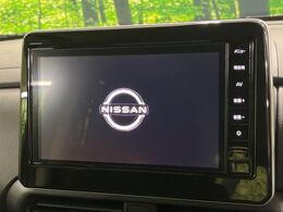 【純正9型ナビ】人気の純正ナビを装備。オーディオ機能も充実しており、Bluetooth接続すればお持ちのスマホやMP3プレイヤーの音楽を再生可能！毎日の運転がさらに楽しくなります！！
