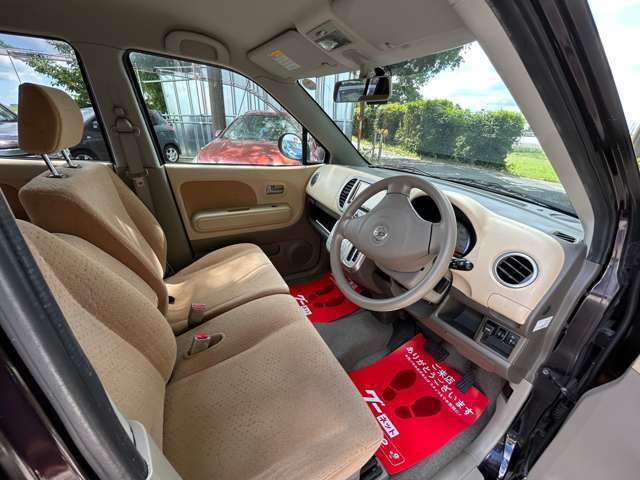 お手頃価格の軽自動車、コンパクトカーミニバン、クーペ、軽バン、軽トラスポーツカーなど多彩なラインアップでお客様をお待ちしております。