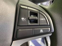 【アダプティブクルーズコントロール】高速道路での長距離走行が楽に！！自動で速度を保つクルーズコントロールが、衝突軽減システムと連携し、前方の車両を感知して車間を保つように速度調節してくれます！！