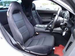 人気のBRIDE製やRECARO製などのスポーツシートもお得な金額にてお取り付け可能です。フルバケットシートからセミバケットシートまで、お気軽に047-492-4000までお問い合わせ下さいませ