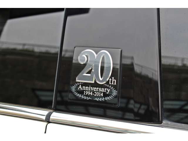 ☆20周年アニバーサリー仕様車☆お時間ございましたら、カーセンサー・お客様からお寄せいただいた口こみコメント・ホームページ（strait-up.jp）もご覧ください下さい。