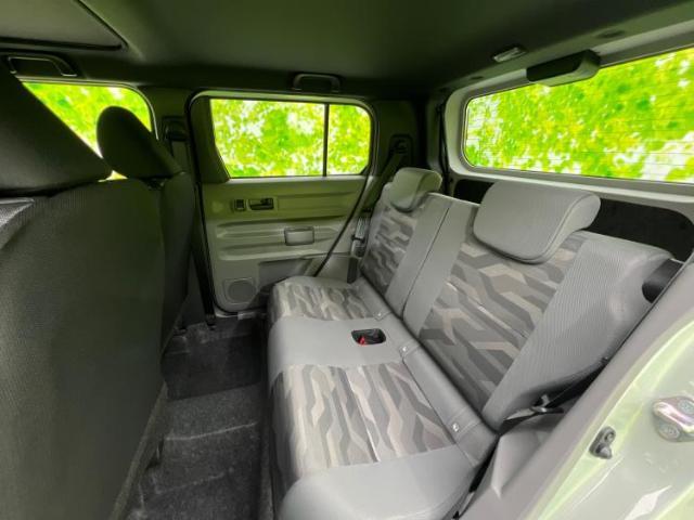 WECARSでは各商談席に大型モニターをご用意しております！見やすい大画面でゆったりと全国の在庫をご覧いただけます！是非ご来店お待ちしております！