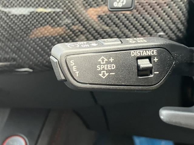 アダプティブクルーズコントロール『設定した速度で前方車両に追いつくと、安全な車間距離を自動で調整して前方車両を追従します。長距離ドライブでの疲労を軽減する大変重宝する機能です。』