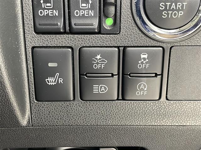 【運転席操作部】『運転席周辺の装備』の画像になります。快適なドライブを楽しむための機能が装備されています！運転席から触れるので使いやすいです！