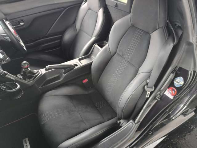 擦れ・汚れが無くキレイな助手席シート★