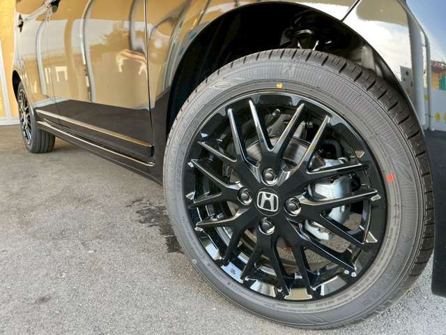 ☆安全装備・衝突軽減ブレーキ付のお車も多数ご用意しております☆詳しくは営業スタッフご相談下さいませ♪